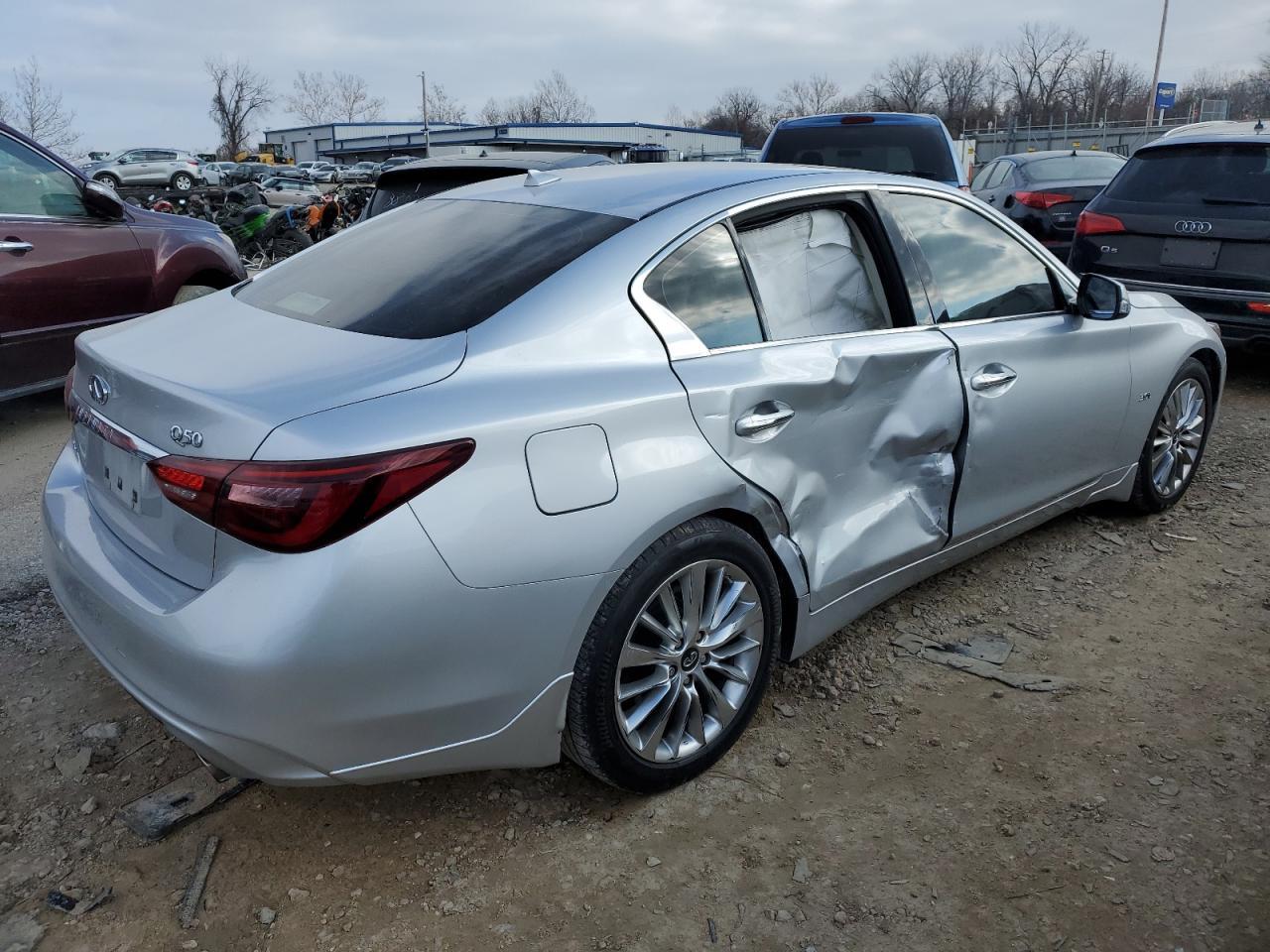 2019 INFINITI Q50 LUXE - Image 3