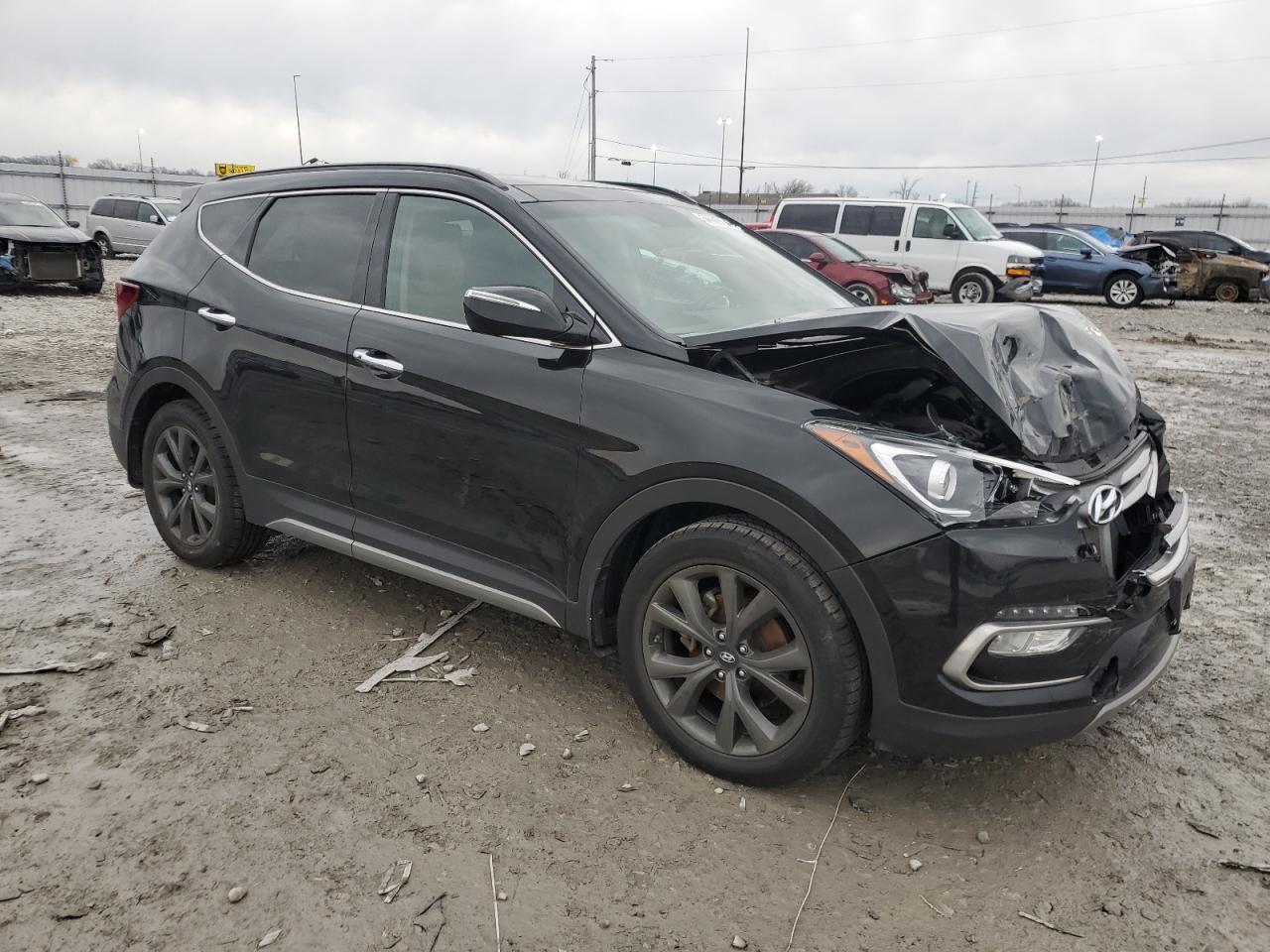 2017 HYUNDAI SANTA FE S - Image 4