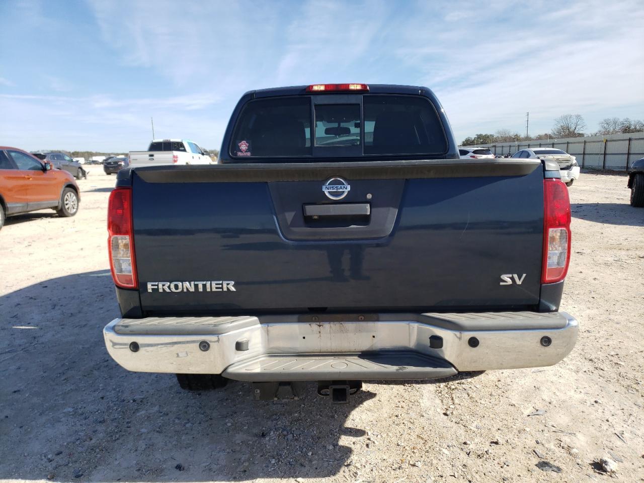 2016 NISSAN FRONTIER S - Image 6