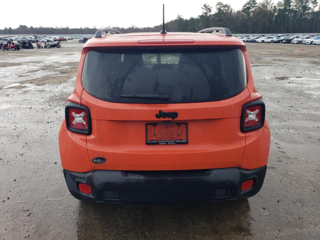 2017 JEEP RENEGADE L - Image 6