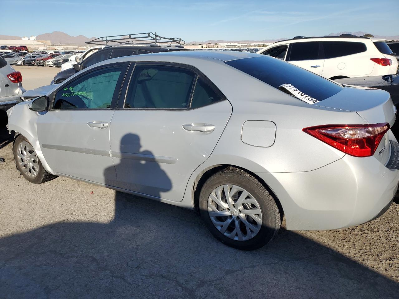 2019 TOYOTA COROLLA L - Фото 2