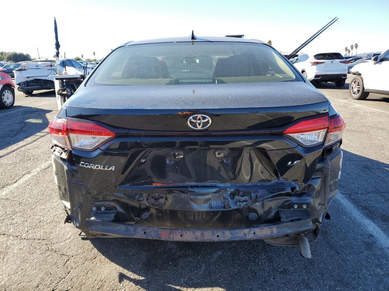 2021 TOYOTA COROLLA LE - Фото 6