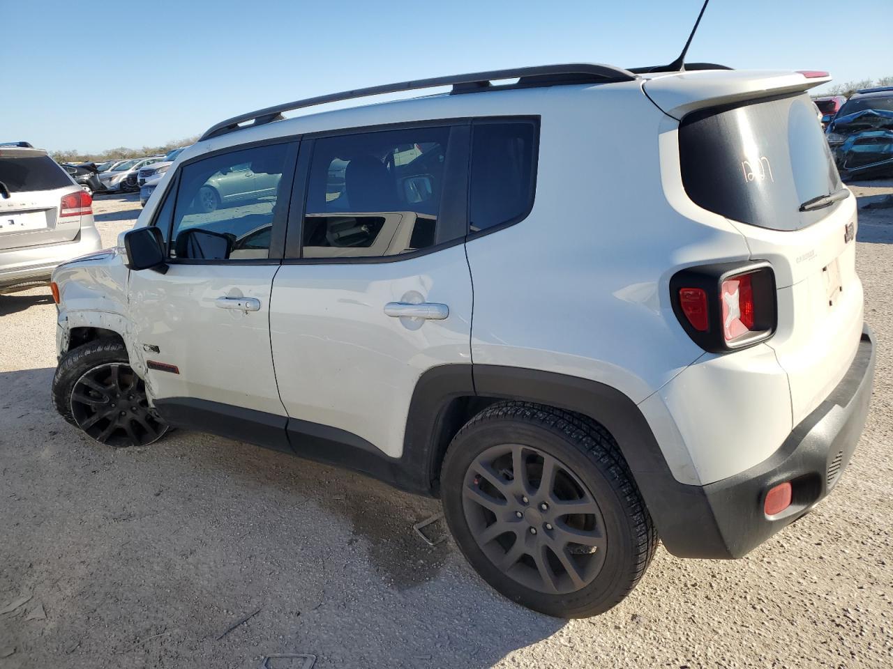 2016 JEEP RENEGADE L - Image 2
