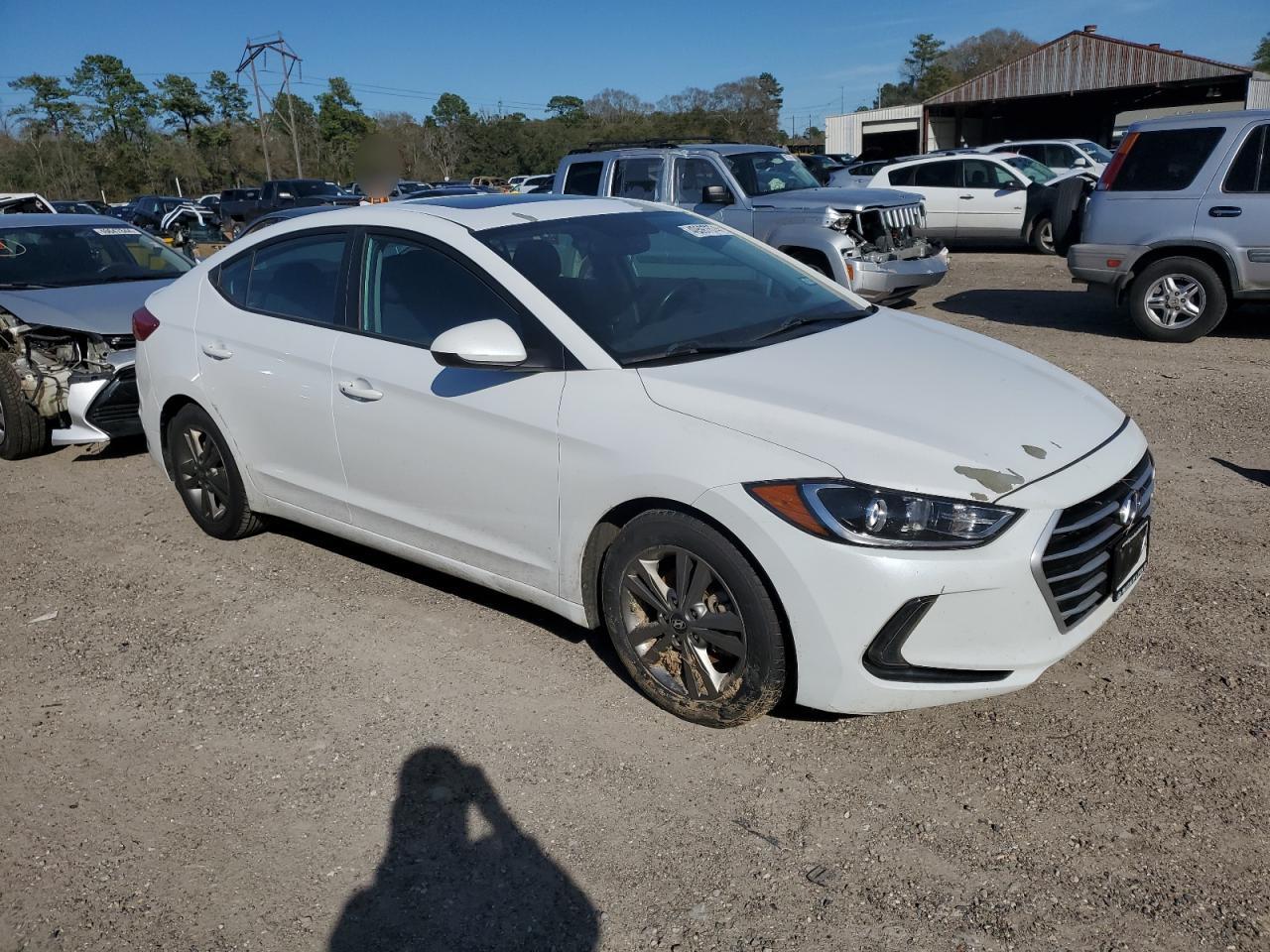 2018 HYUNDAI ELANTRA SE - Image 4