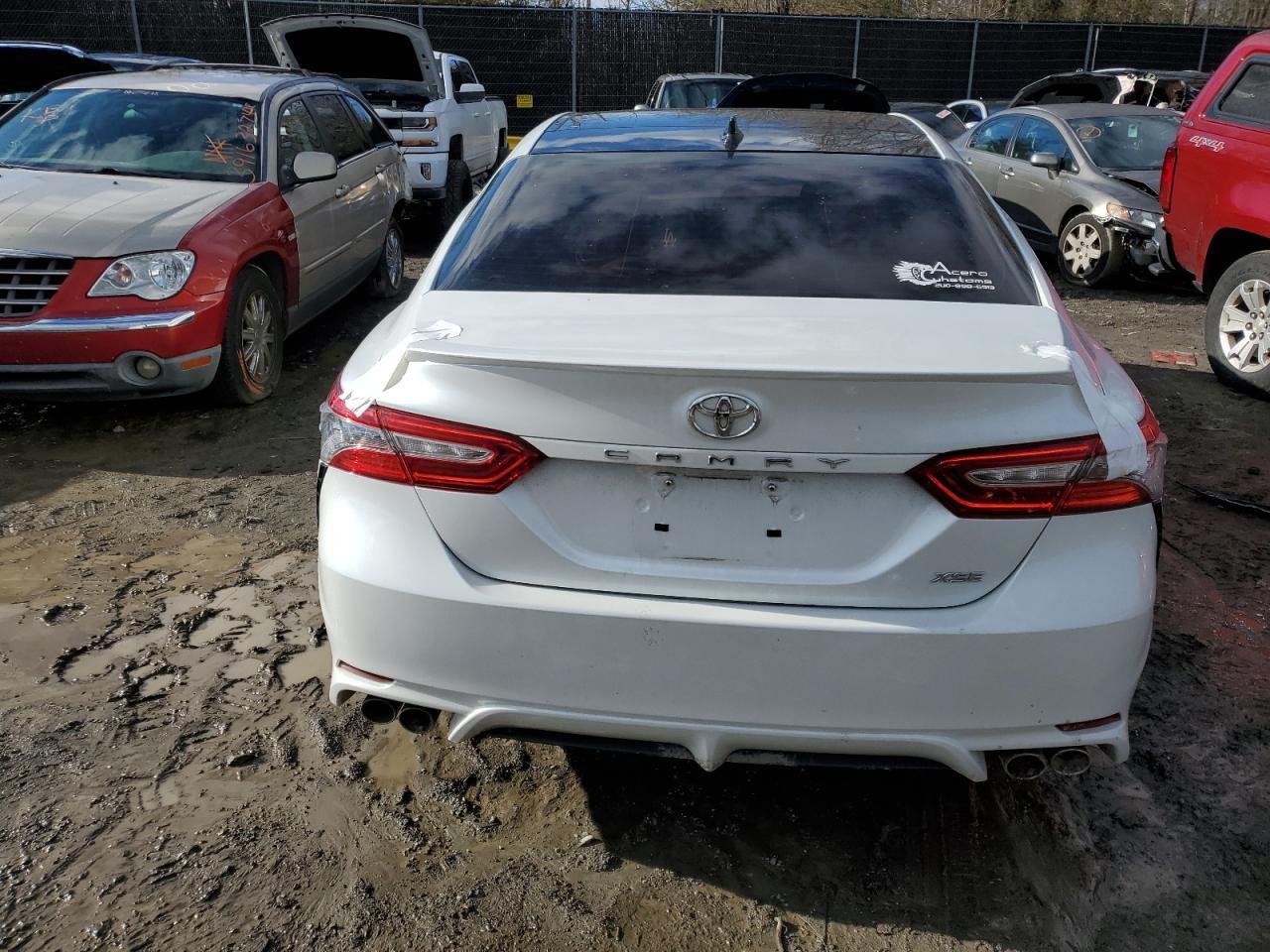 2019 TOYOTA CAMRY XSE - Image 6