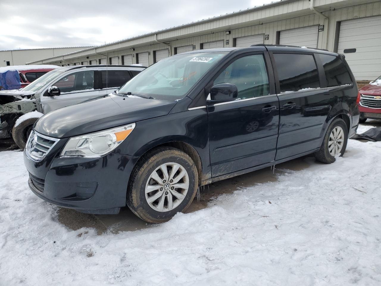 2013 VOLKSWAGEN ROUTAN SE car image