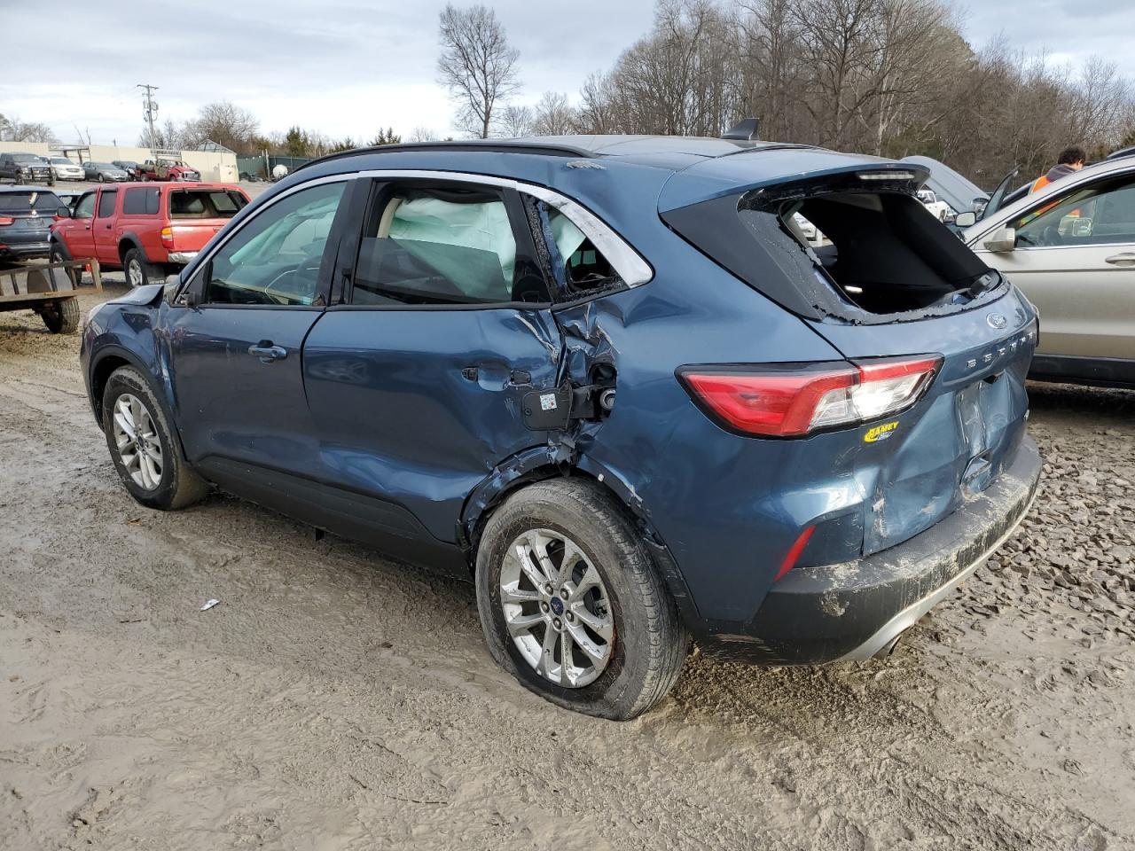 2020 FORD ESCAPE SE - Image 2