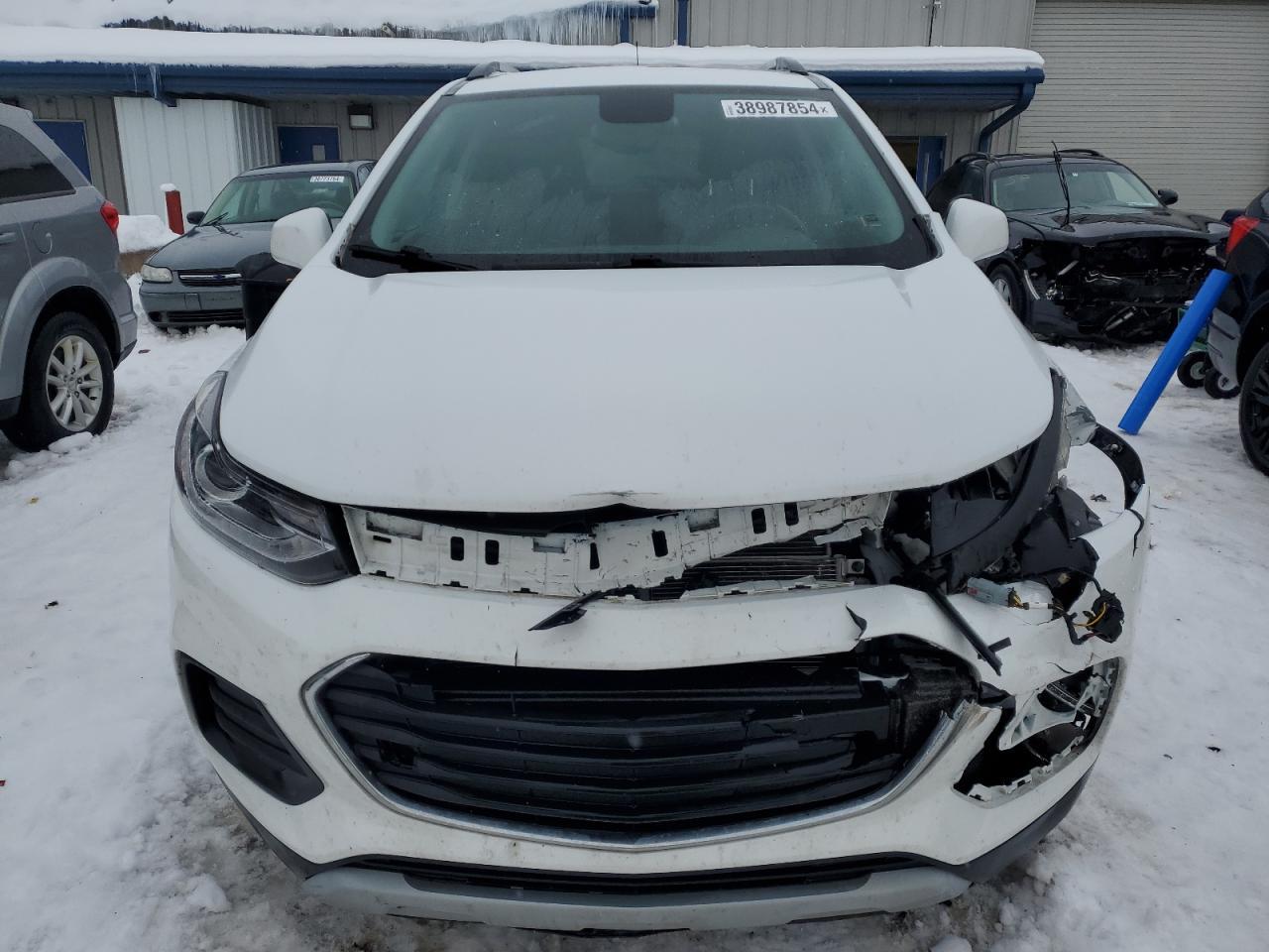 2018 CHEVROLET TRAX 1LT - Image 5