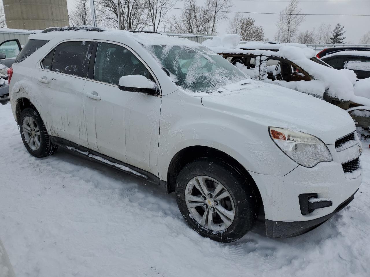 2011 CHEVROLET EQUINOX LT - Image 4