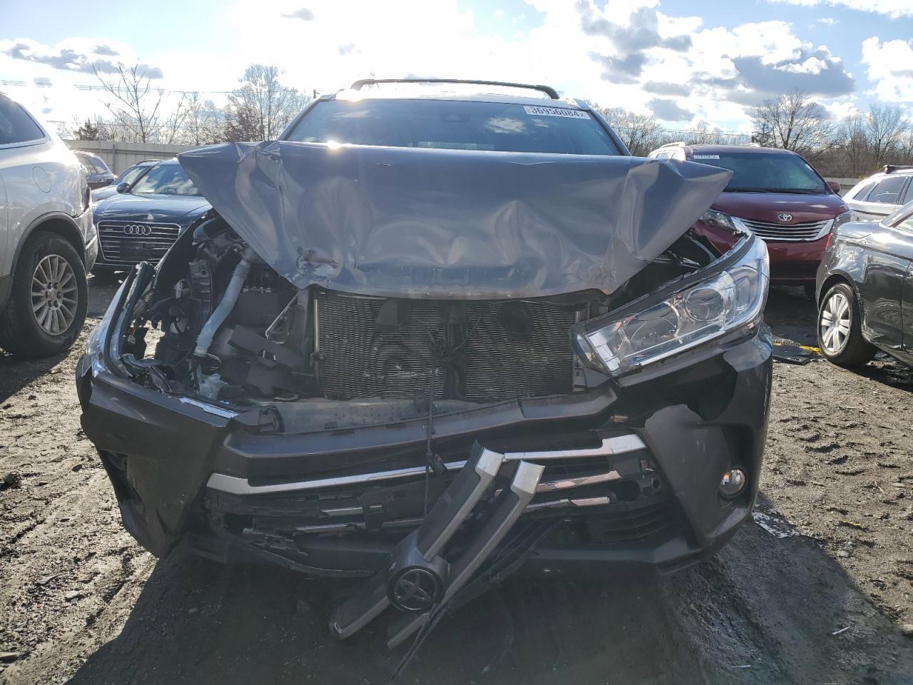 2018 TOYOTA HIGHLANDER - Фото 5
