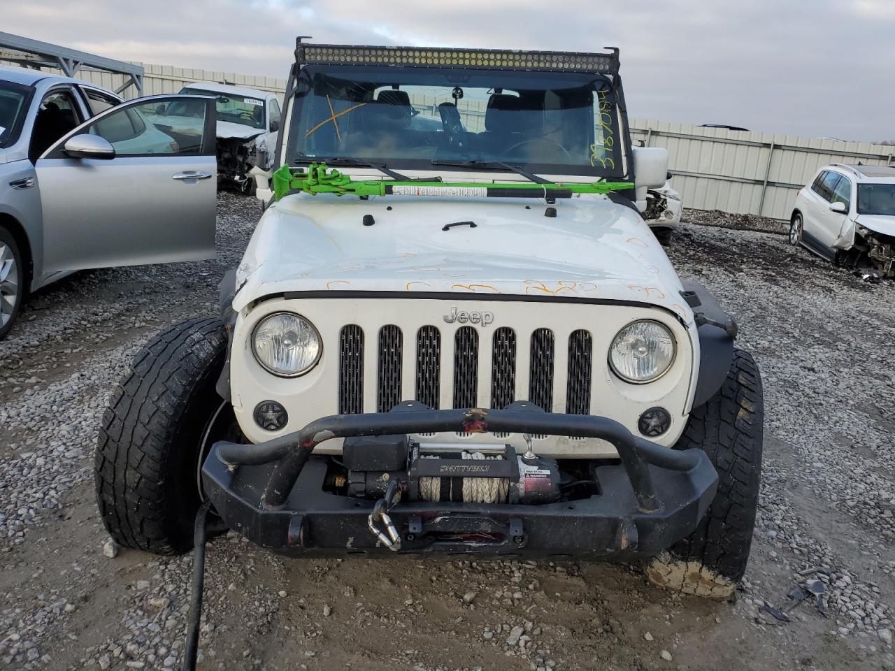 2015 JEEP WRANGLER U - Фото 5