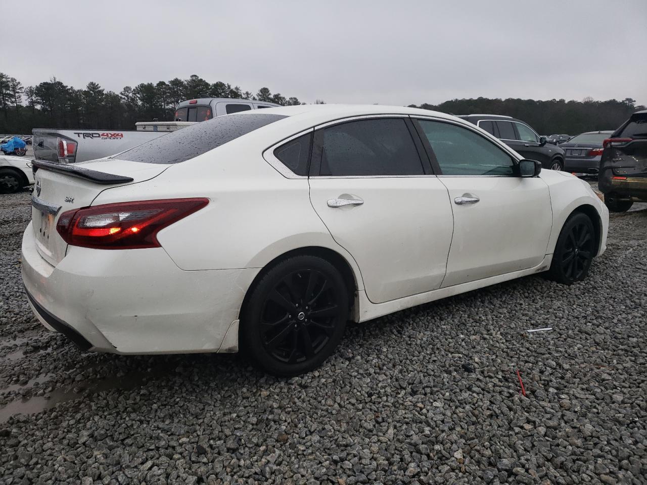 2017 NISSAN ALTIMA 2.5 - Фото 3
