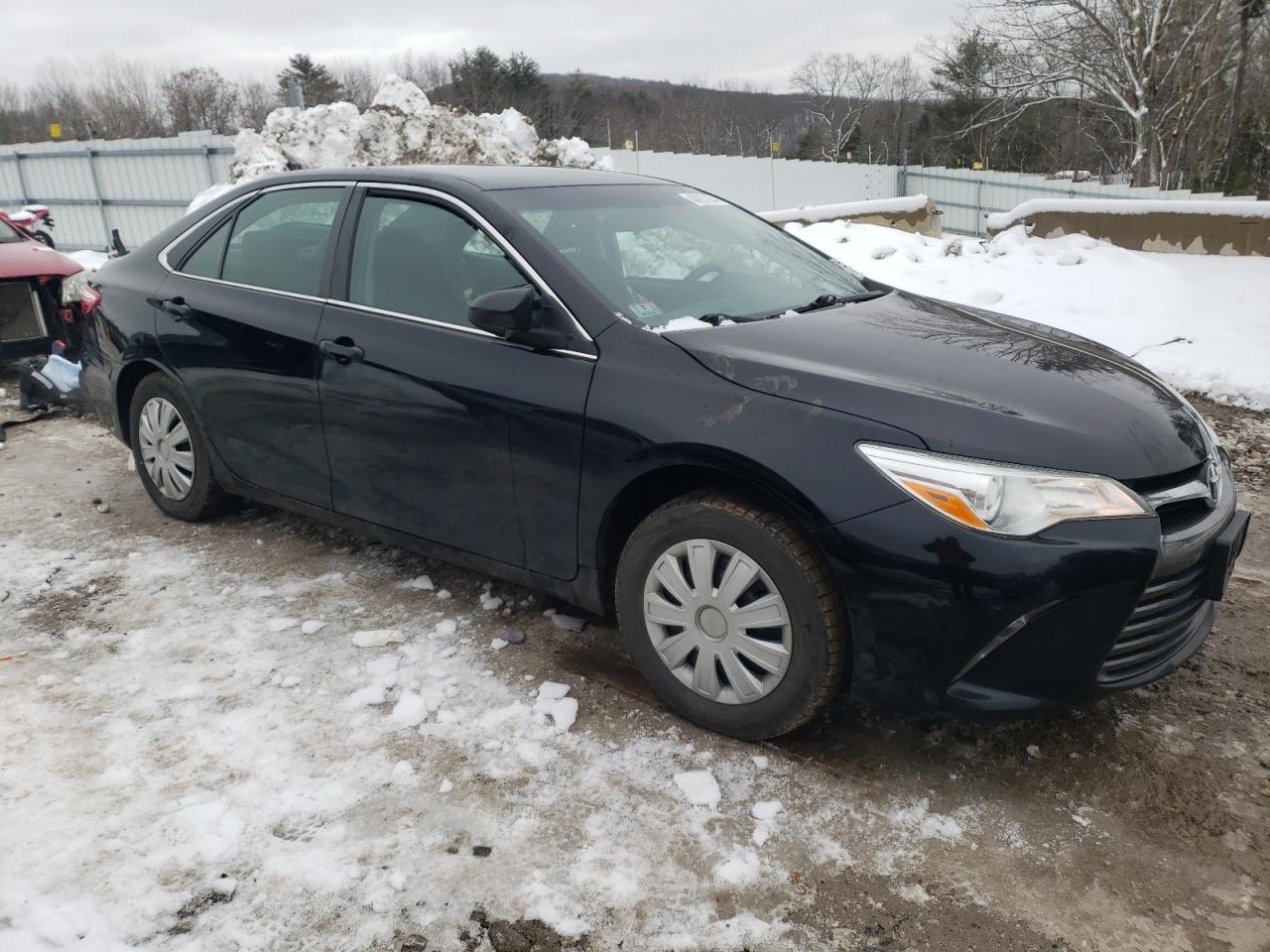 2017 TOYOTA CAMRY LE - Image 4
