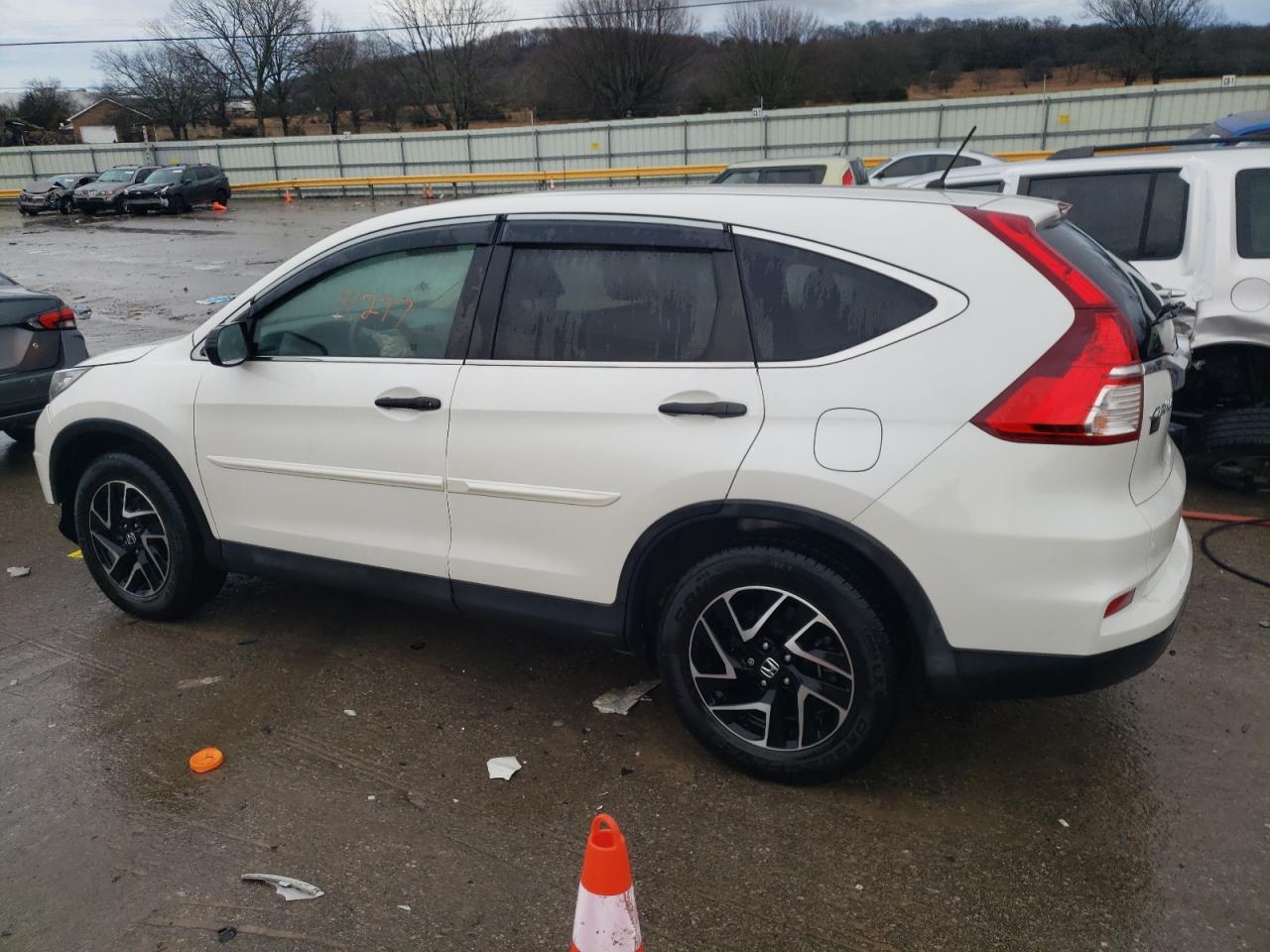 2016 HONDA CR-V SE - Image 2