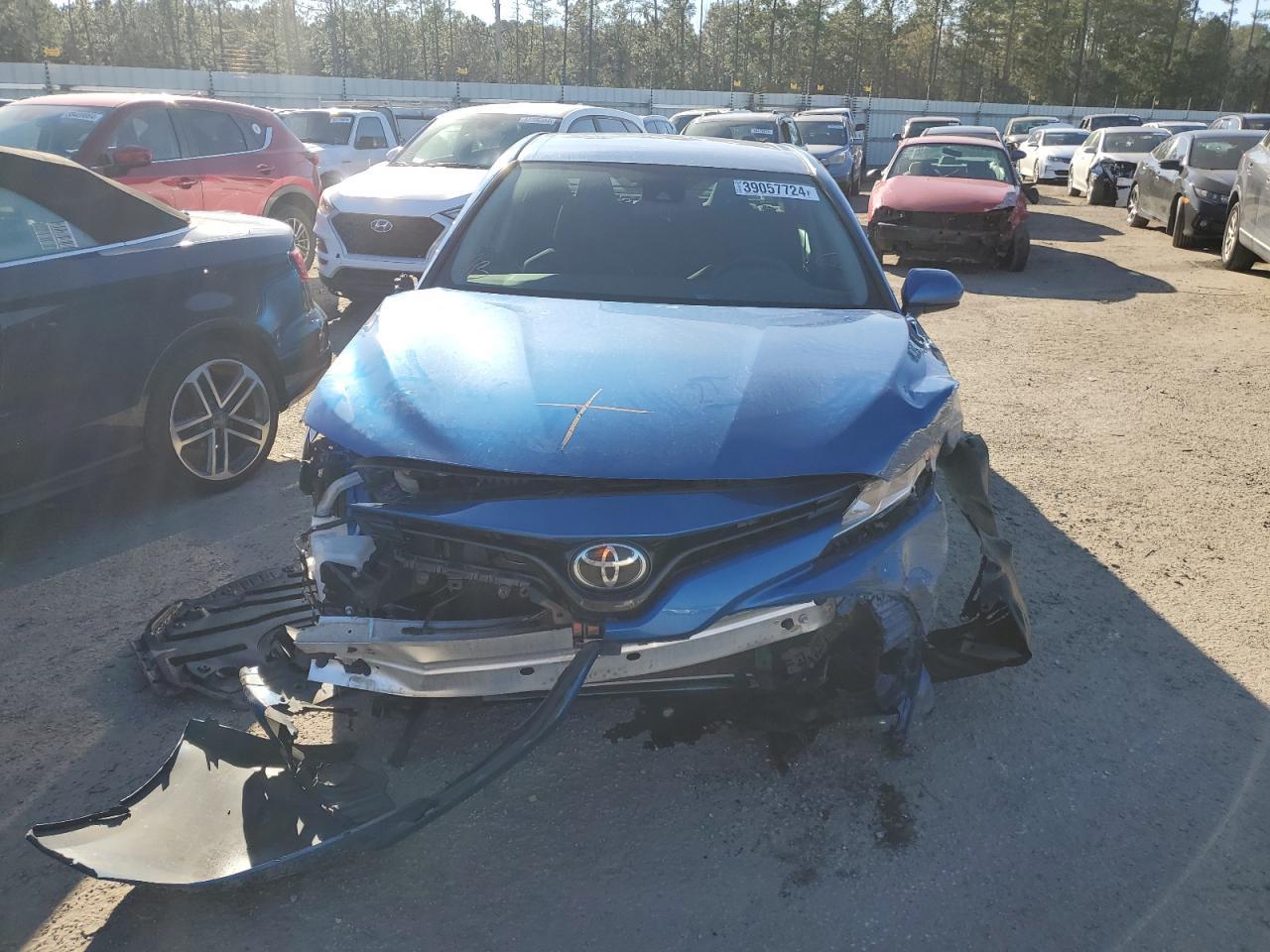 2020 TOYOTA CAMRY LE - Фото 5