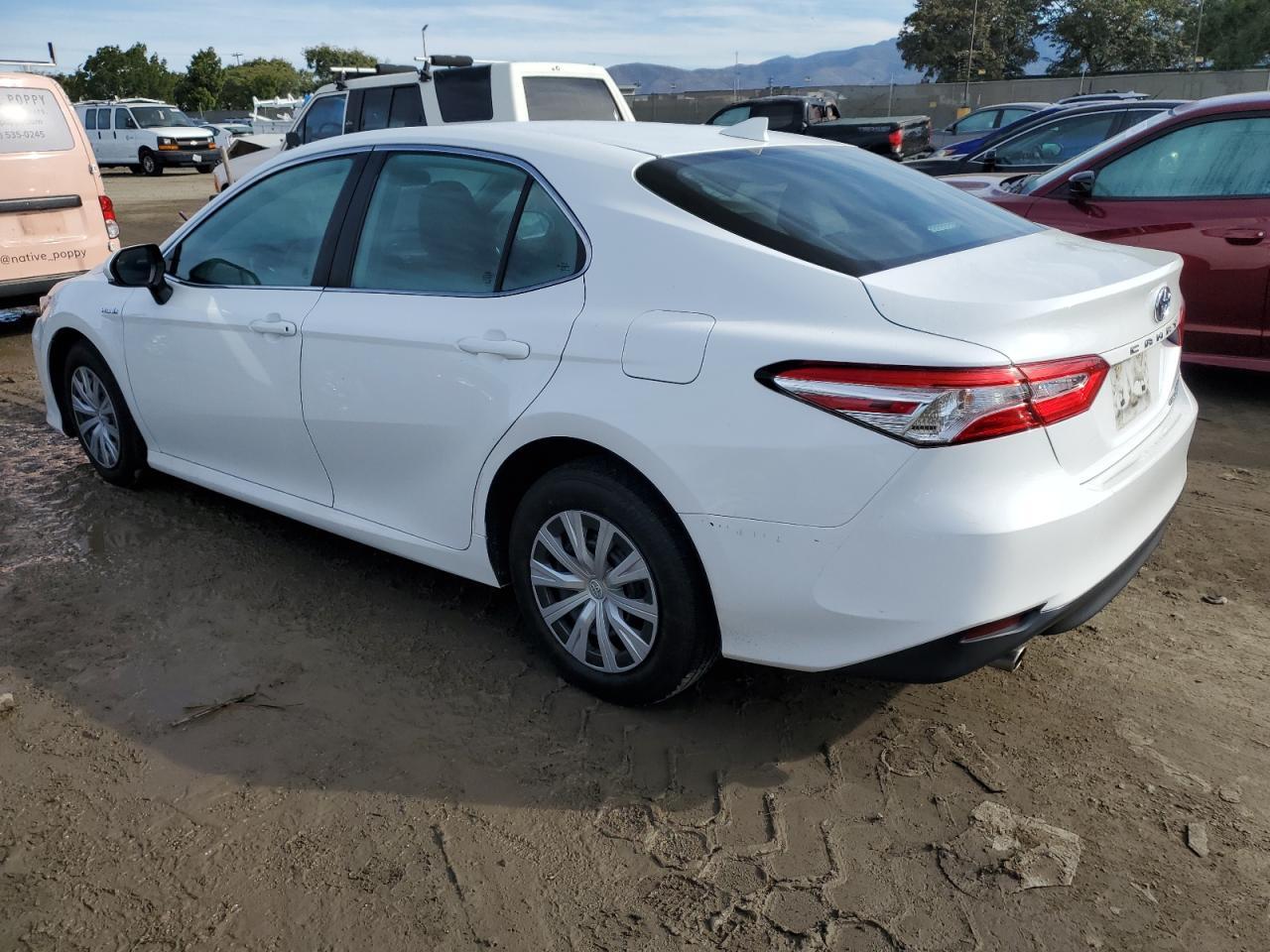 2020 TOYOTA CAMRY LE - Image 2