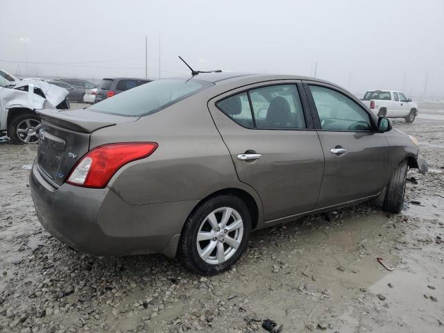 2014 Nissan Versa S - Фото 3