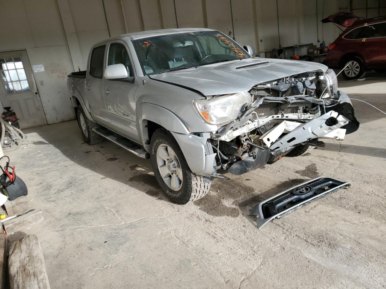 2013 TOYOTA TACOMA DOU - Image 4