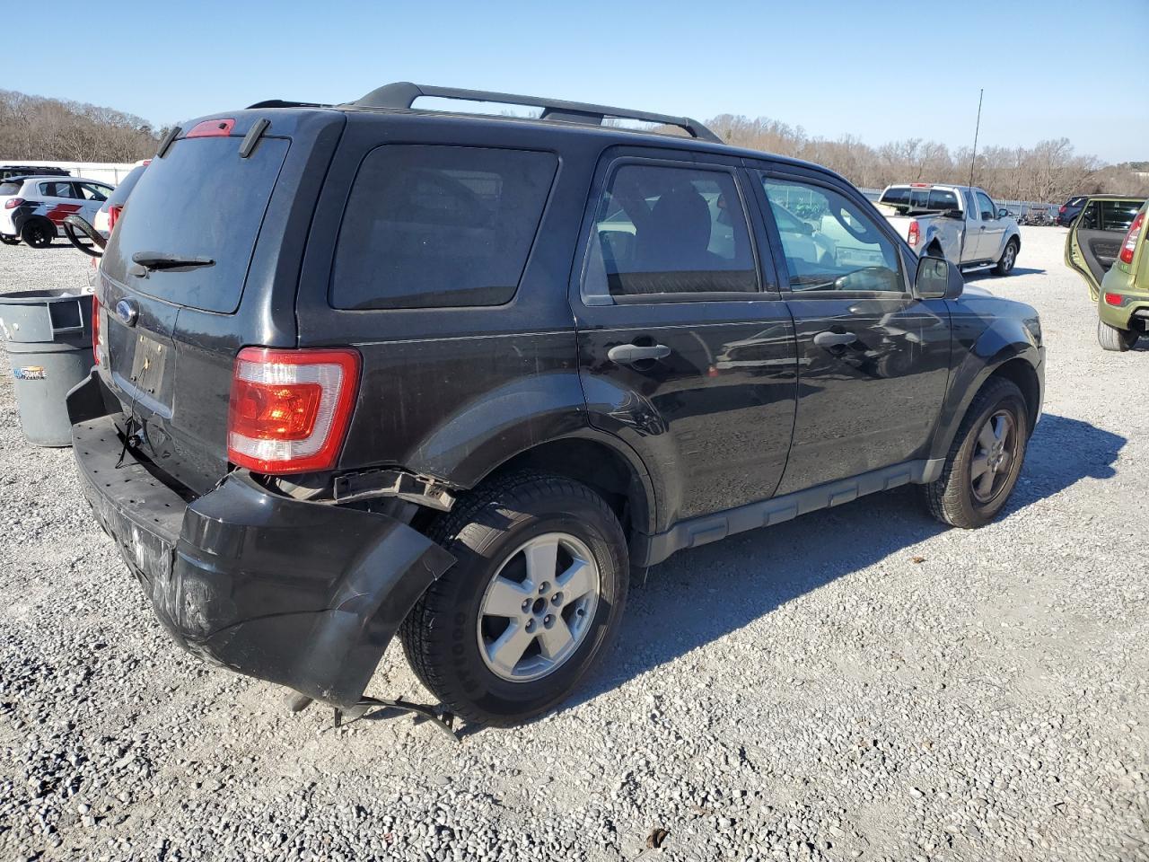 2012 FORD ESCAPE XLT - Image 3