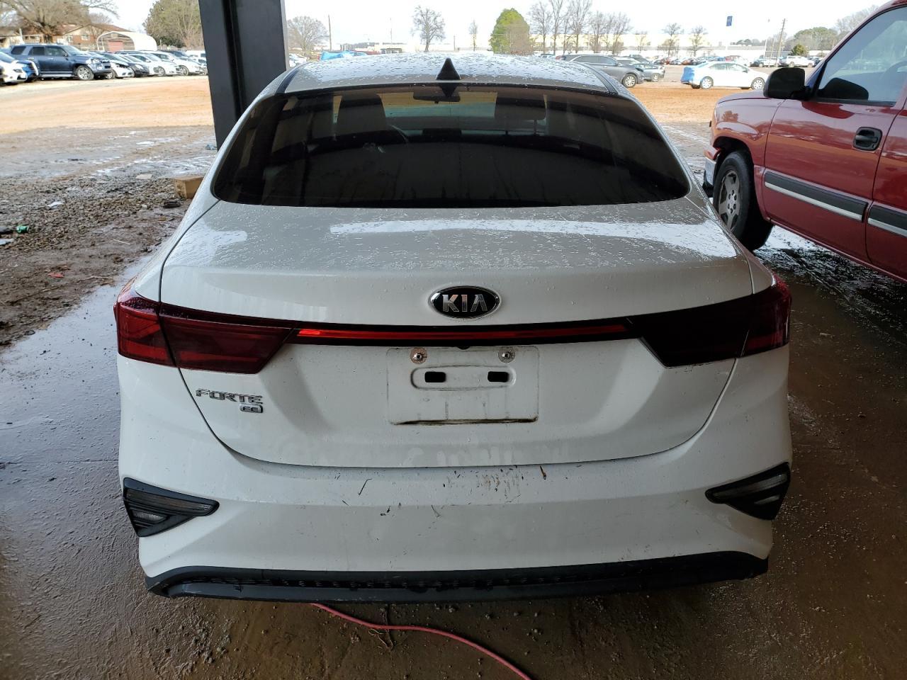 2021 KIA FORTE FE - Image 6