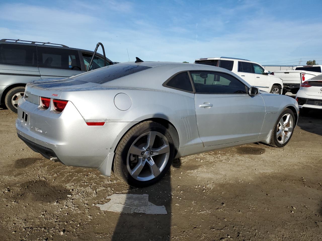 2011 CHEVROLET CAMARO LT - Фото 3