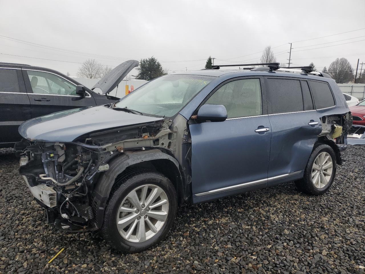 2013 TOYOTA HIGHLANDER car image