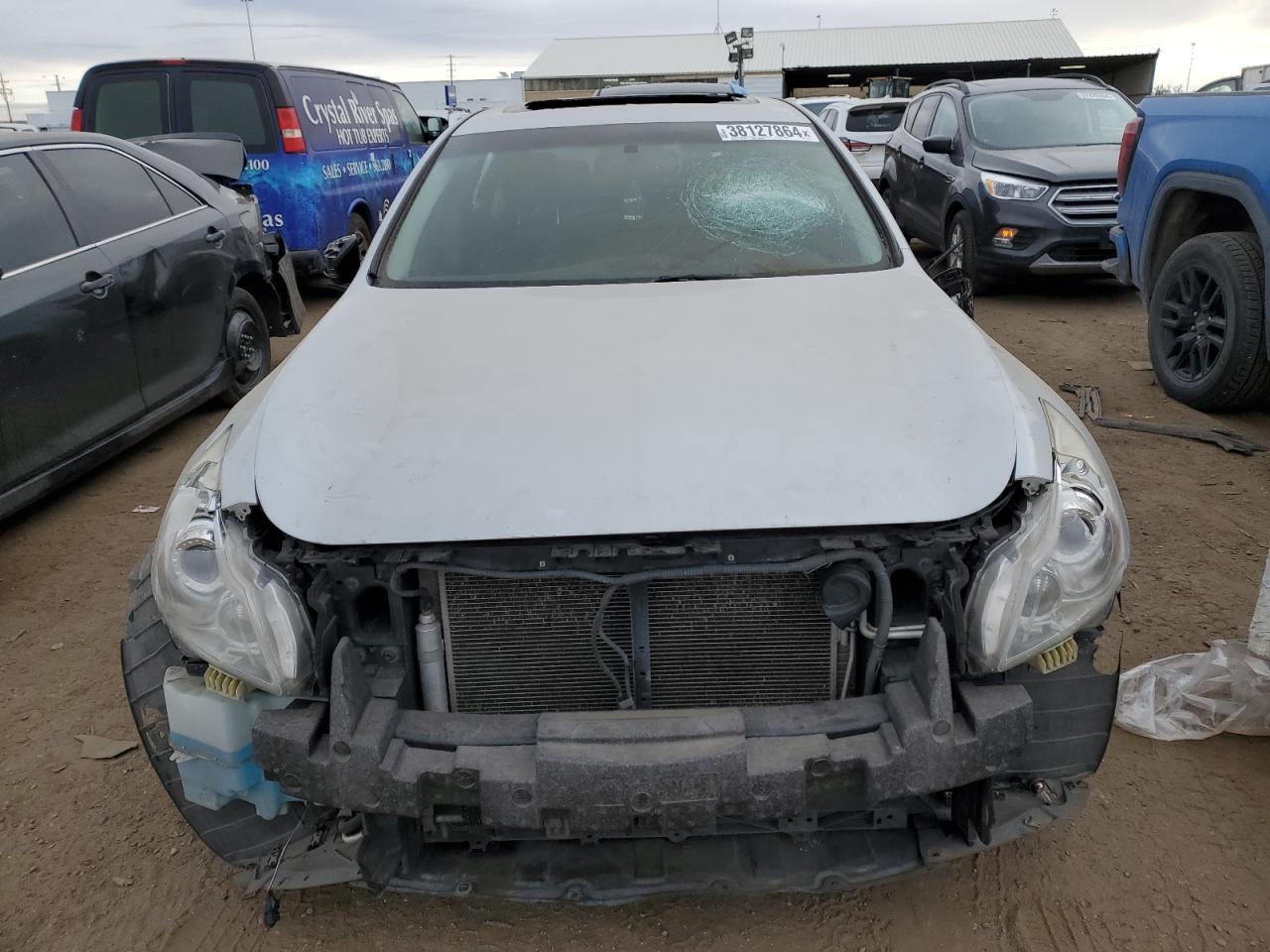 2011 INFINITI G37 - Image 5