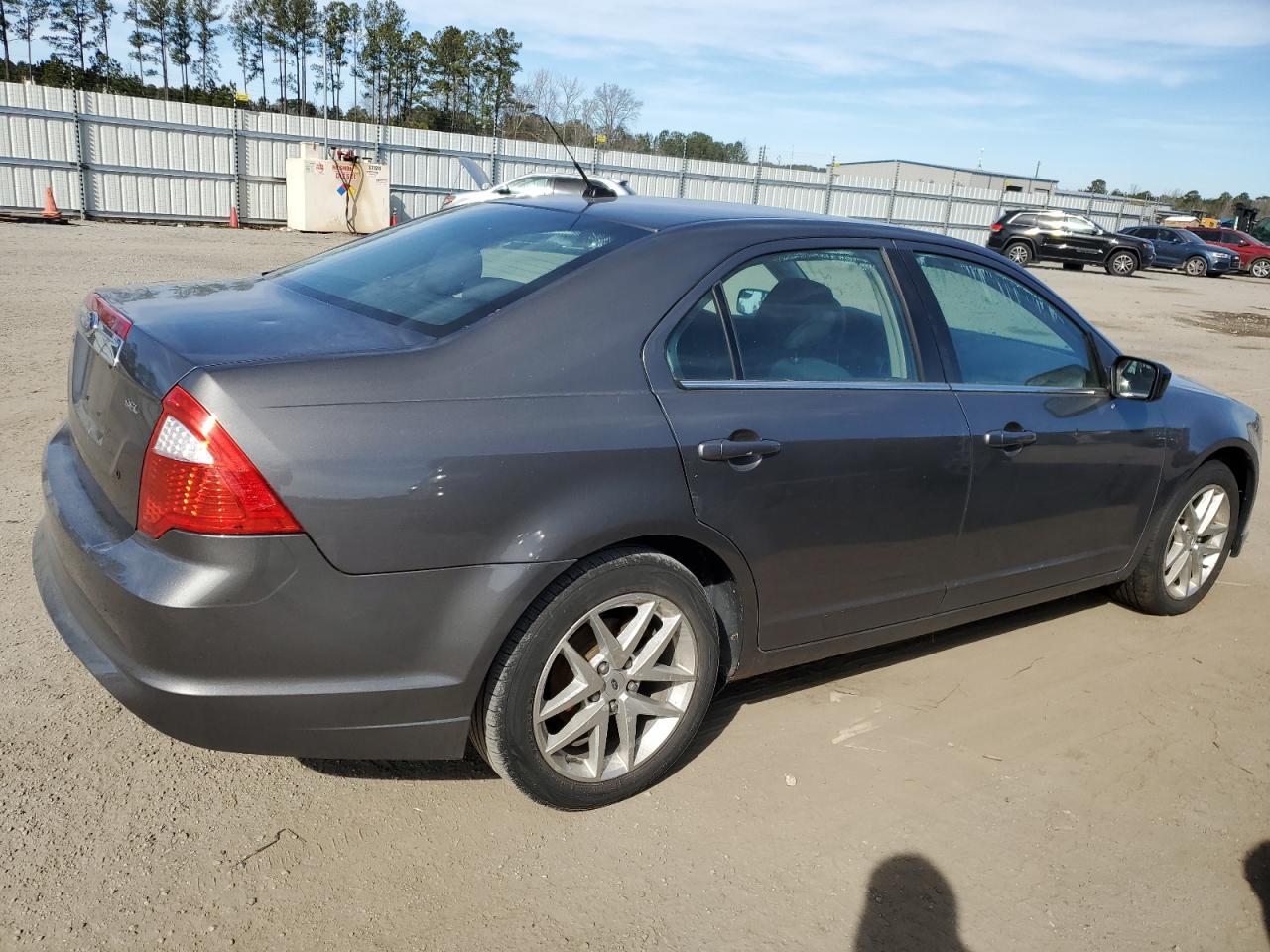 2011 FORD FUSION SEL - Image 3