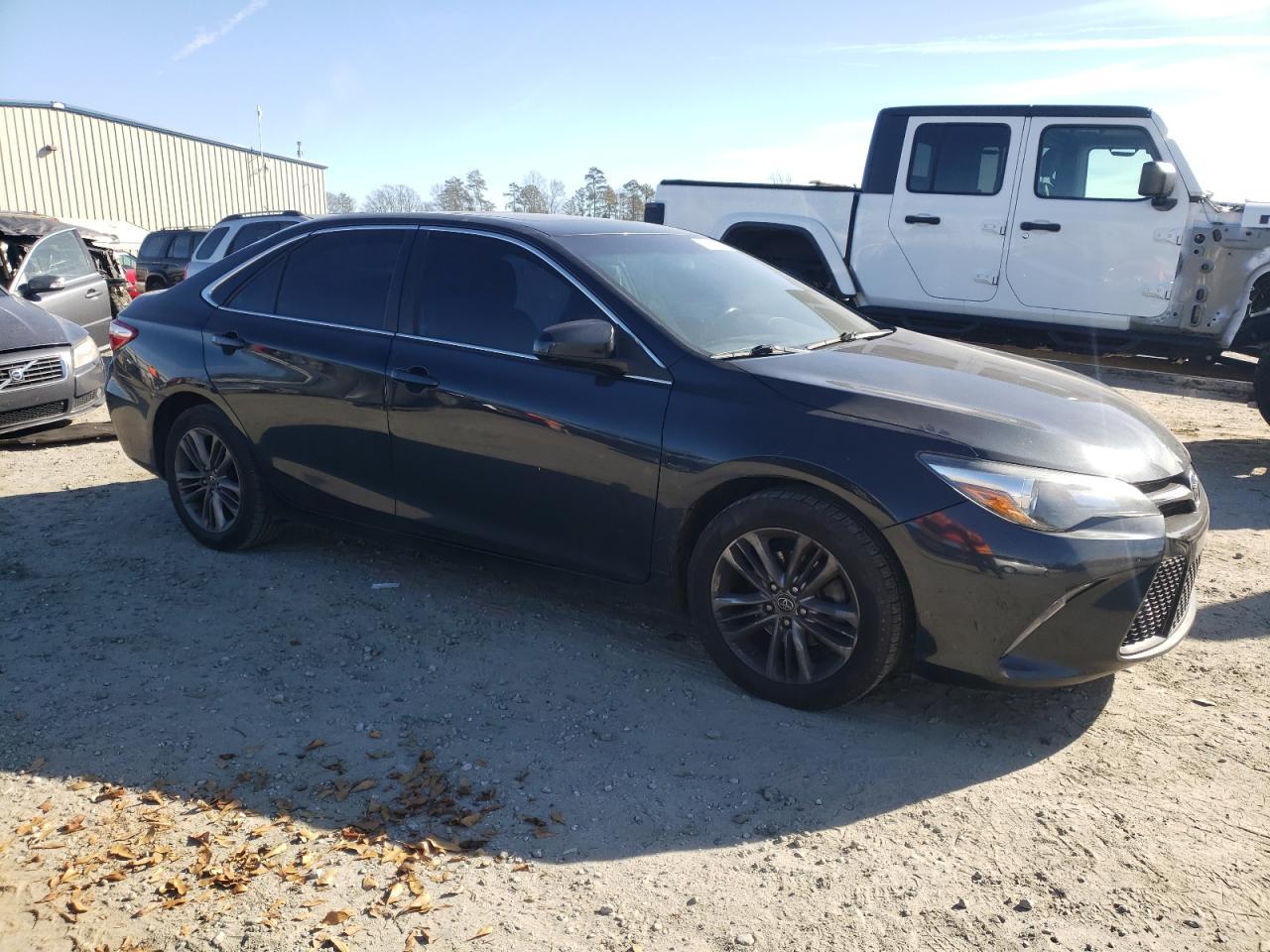 2017 TOYOTA CAMRY LE - Фото 4
