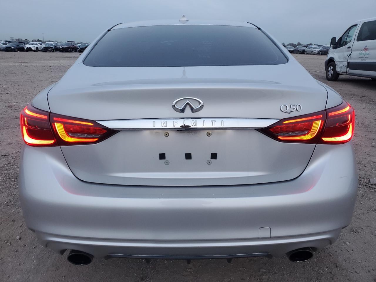 2018 INFINITI Q50 LUXE - Image 6