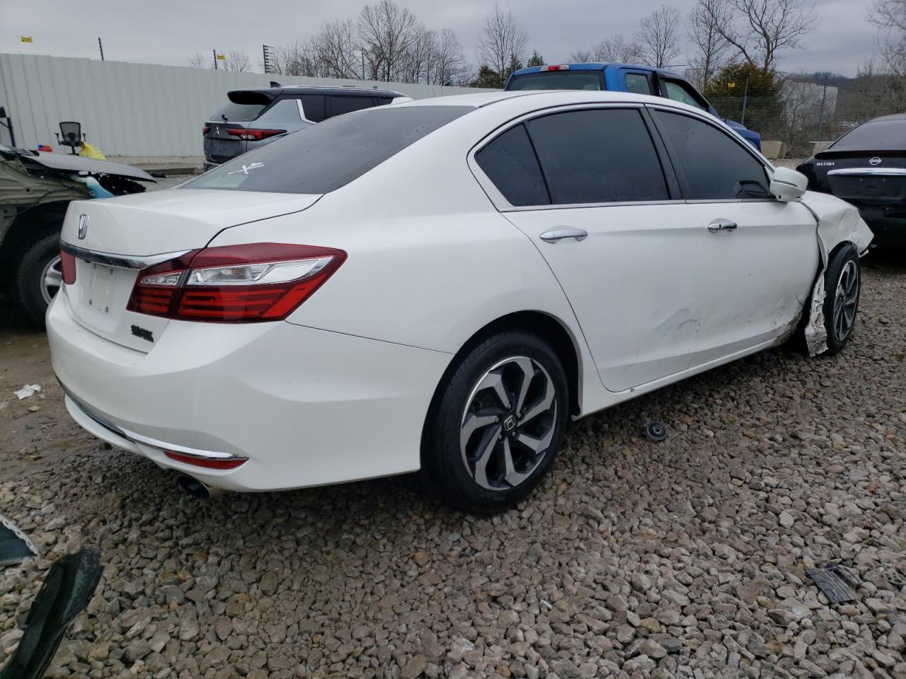 2016 HONDA ACCORD EXL - Image 3