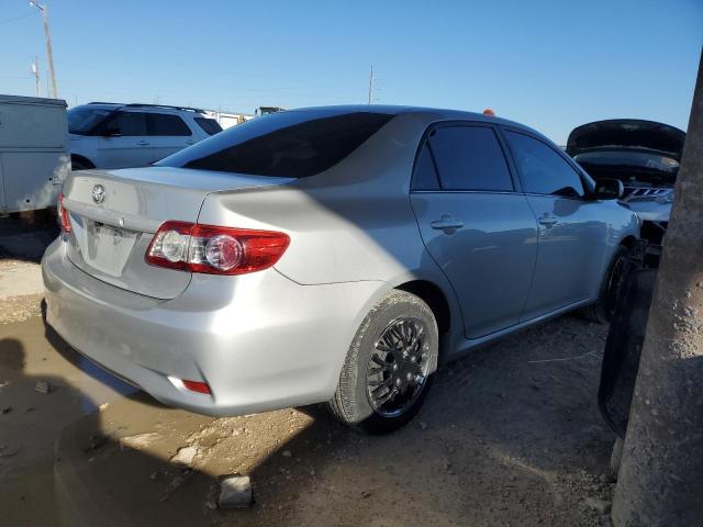 2013 Toyota Corolla Base - Фото 3