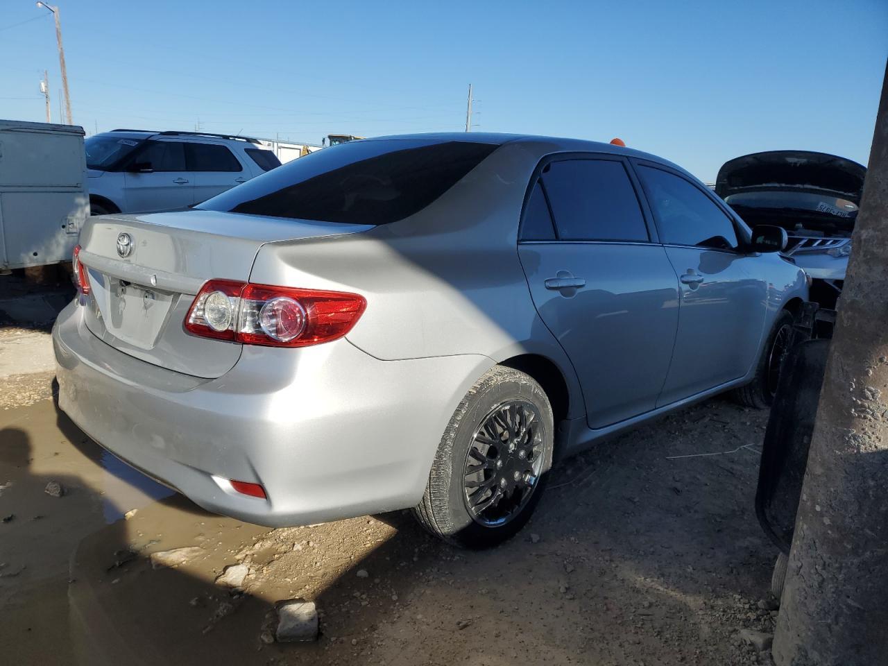 2013 TOYOTA COROLLA BA - Image 3