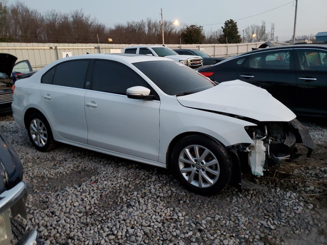 2014 VOLKSWAGEN JETTA SE - Фото 4