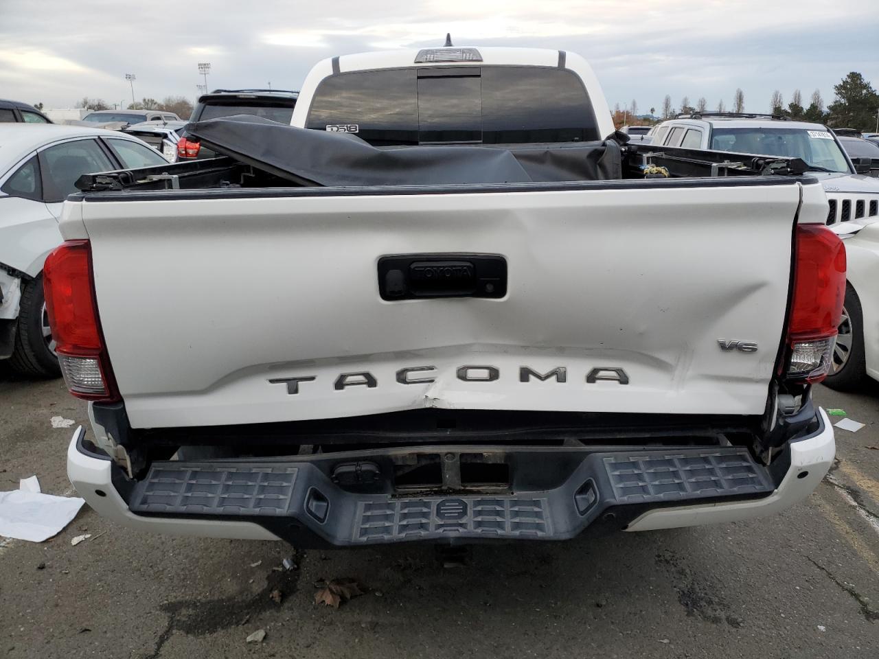 2019 TOYOTA TACOMA DOU - Фото 6