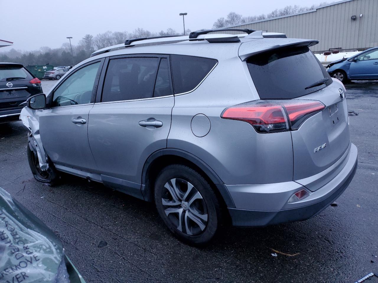 2016 TOYOTA RAV4 LE - Image 2