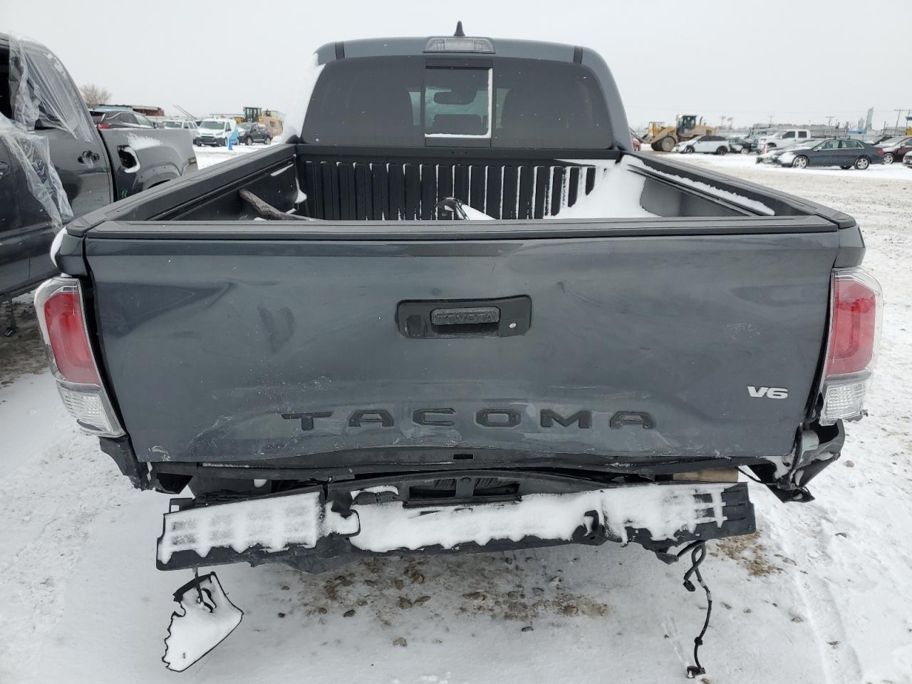 2023 TOYOTA TACOMA DOU - Фото 6