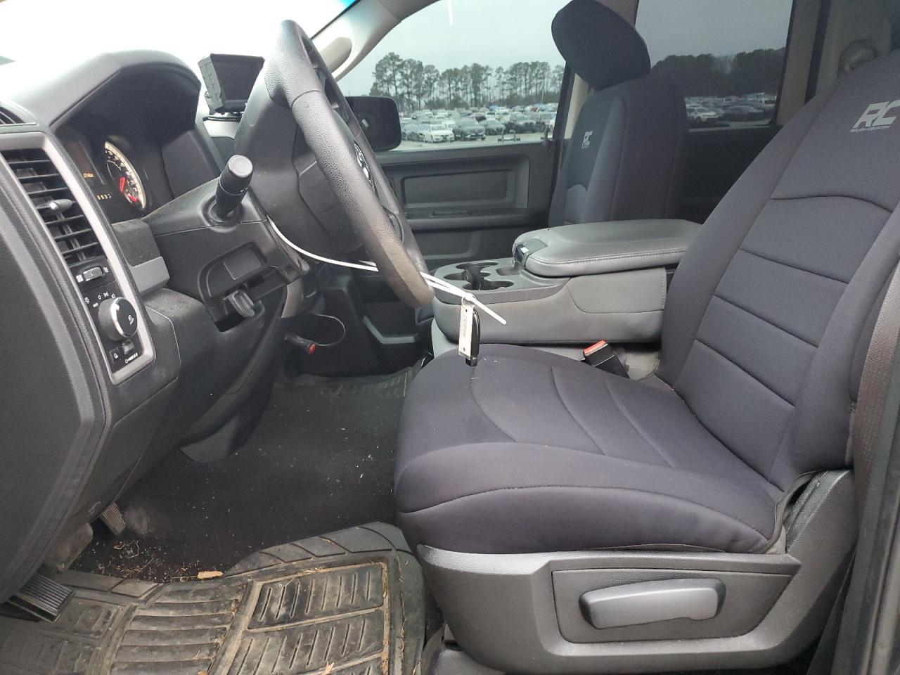 2017 RAM 1500 ST - Image 7