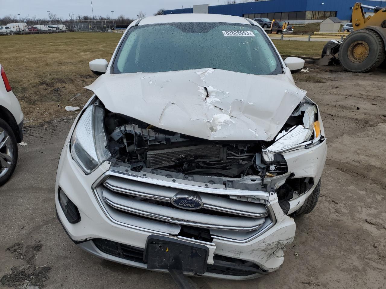 2017 FORD ESCAPE SE - Фото 5