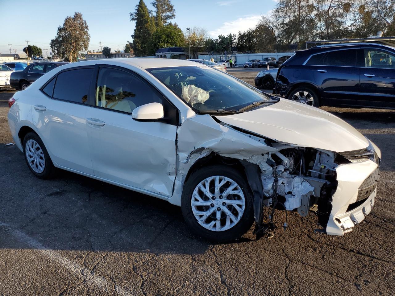 2018 TOYOTA COROLLA L - Image 4