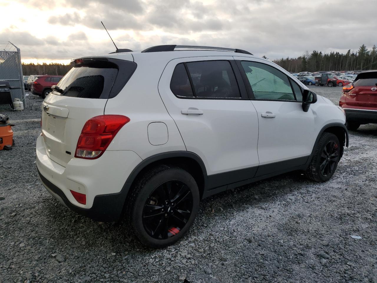 2019 CHEVROLET TRAX 1LT - Фото 3