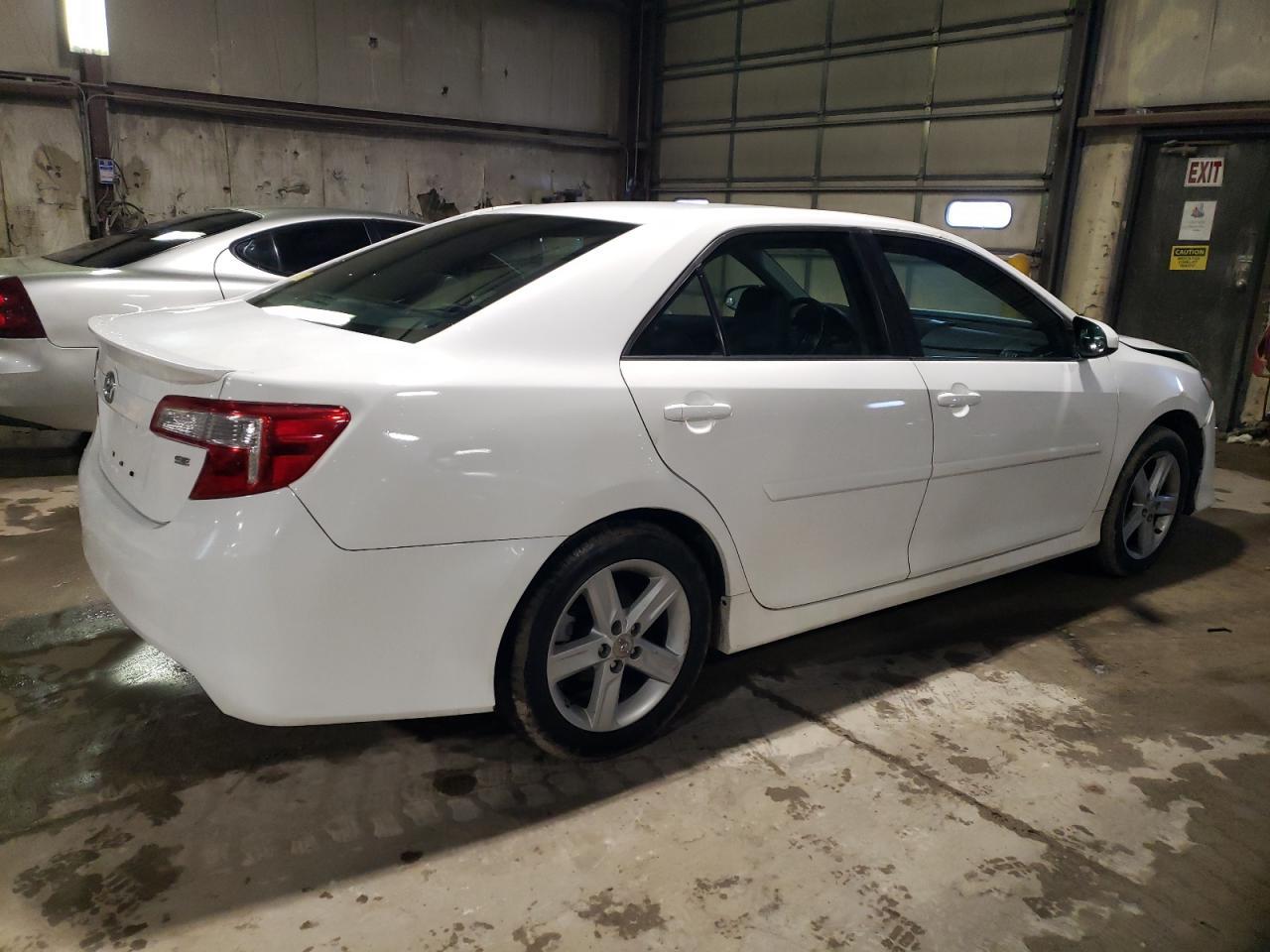 2012 TOYOTA CAMRY BASE - Фото 3