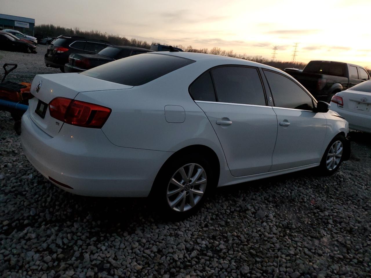 2014 VOLKSWAGEN JETTA SE - Фото 3