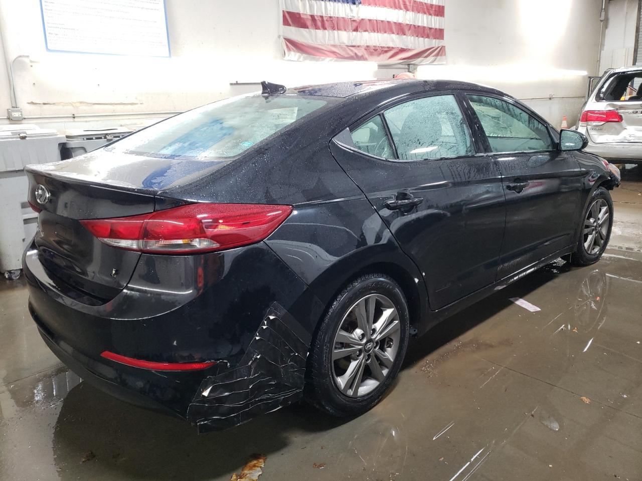 2018 HYUNDAI ELANTRA SE - Фото 3