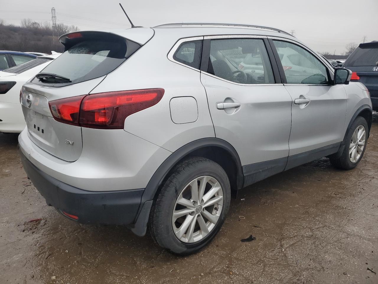 2017 NISSAN ROGUE SPOR - Фото 3