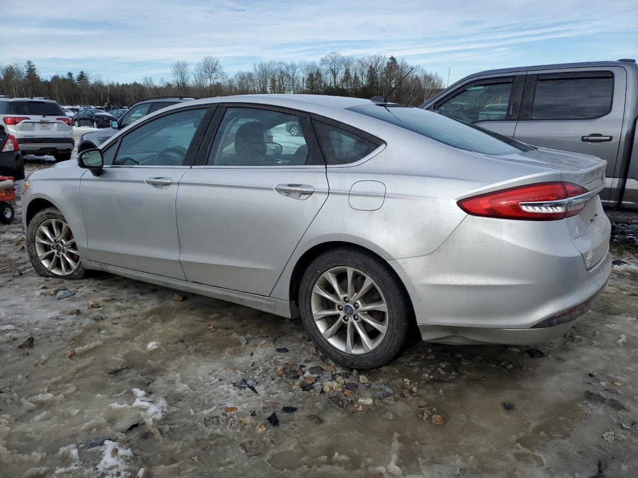 2017 FORD FUSION SE - Фото 2
