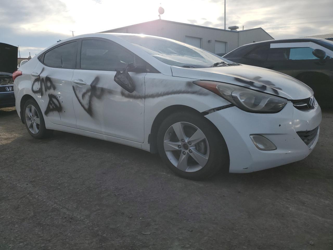 2013 HYUNDAI ELANTRA GL - Image 4
