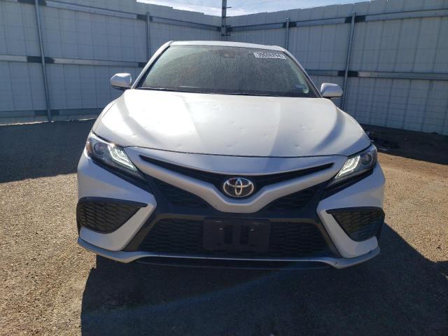 2021 Toyota Camry Xse - Фото 5