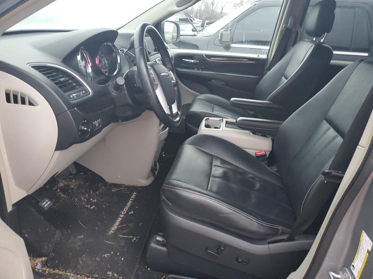 2014 CHRYSLER TOWN & COU - Фото 7