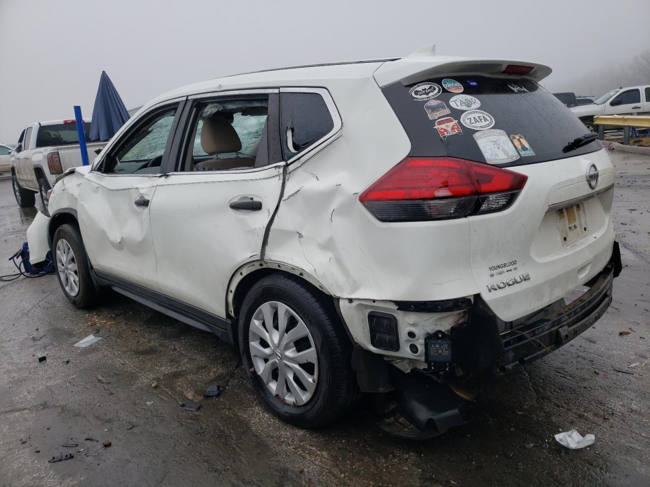 2017 NISSAN ROGUE S - Фото 2
